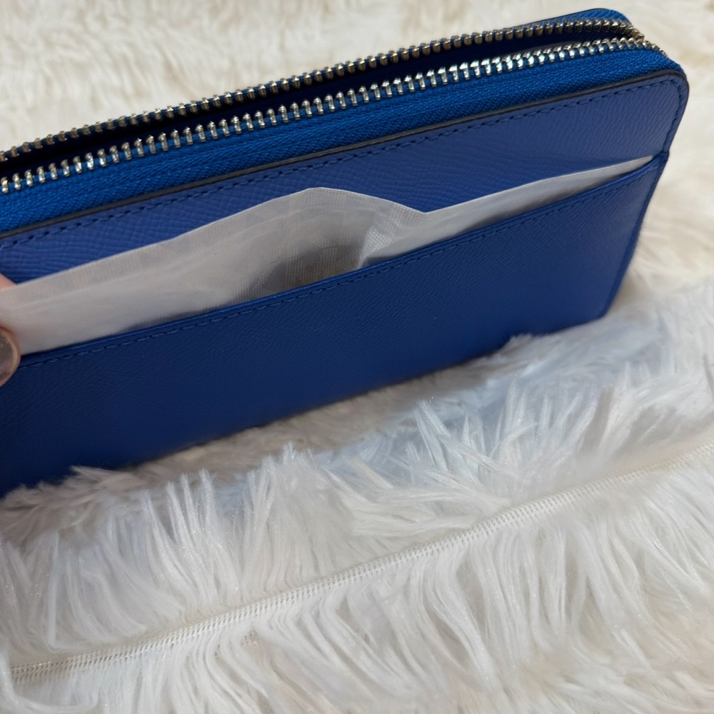 Gorgeous Vibrant Blue Michael Kors Continental Full Zip Wallet NWT - Picture 5 of 12